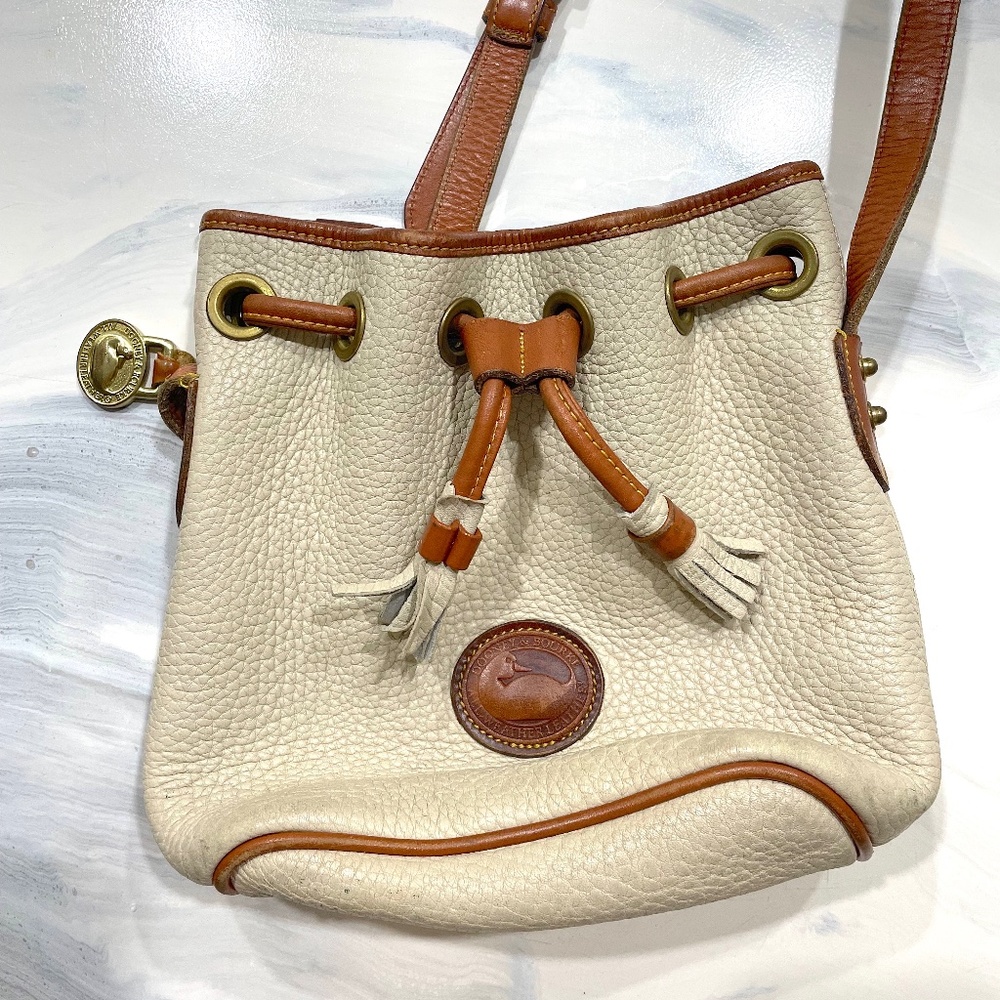 Vintage Dooney & Bourke Pebbled Leather Drawstring Bucket Purse Adjustable Strap